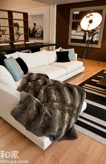 �b���ú��׷��硰ů����(ji��)�տ͏d