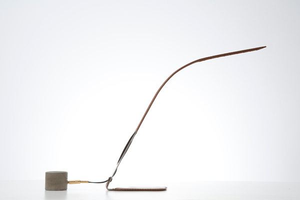 �����m����