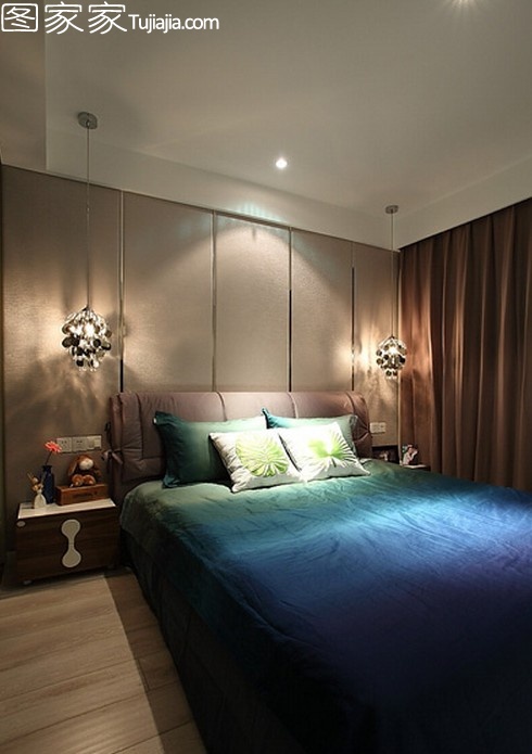 �{ɫ���{�r�Ѓɾ�