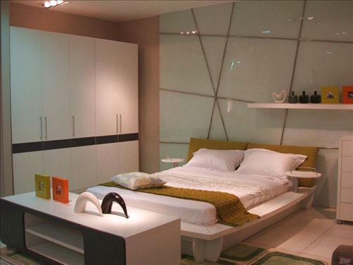 �������g�����F�����s�Ҿ�