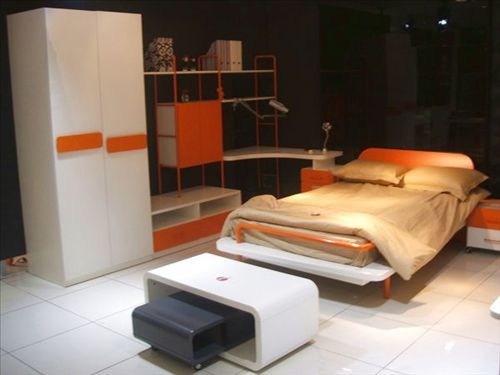 �������g�����F�����s�Ҿ�