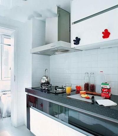 ����Ů����96ƽ�ڰ�С��