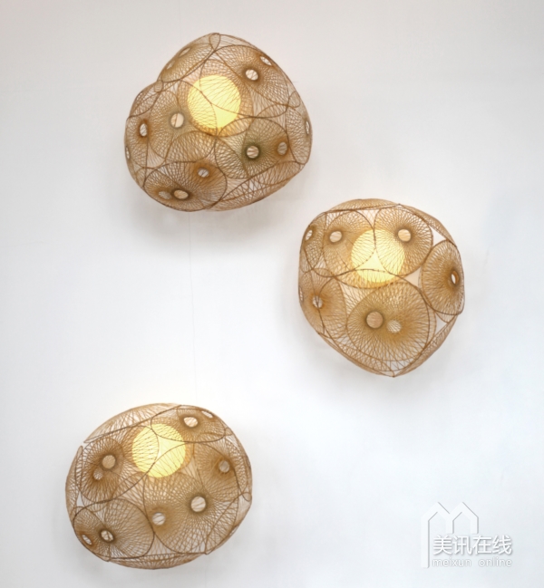 ����������