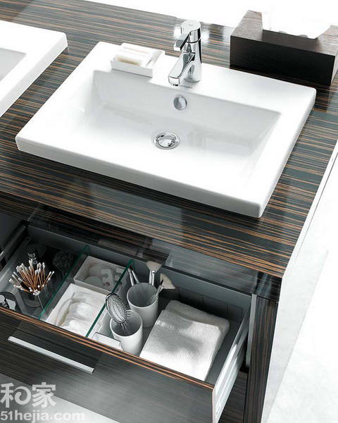 ������y�Ŀ��g�lԡ�ռ{