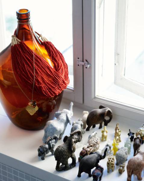 ɫ�ʽ�(j��ng)����w�ǹ�Ԣ