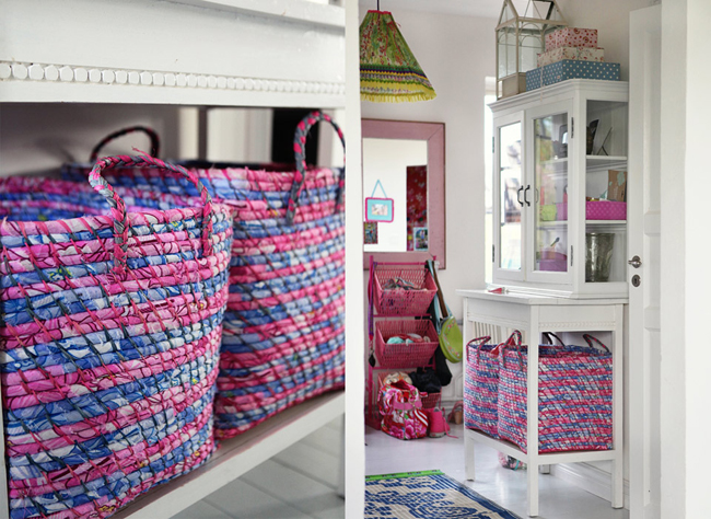 ��ɫ�ذ��r��ɫ���g