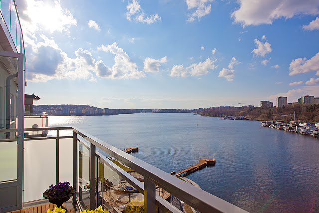 ���W�L�_�ŏN��������