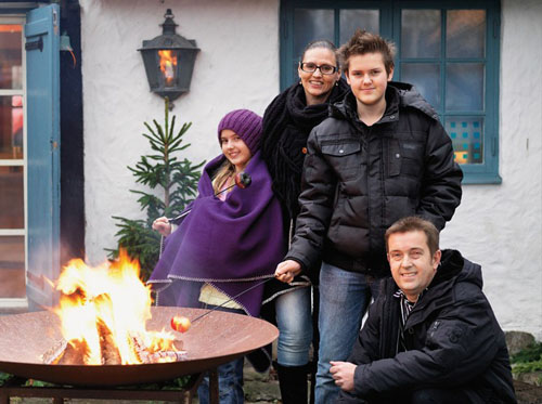 ������ͥ�Շ���ɫ�cԭľ�Ҿ�