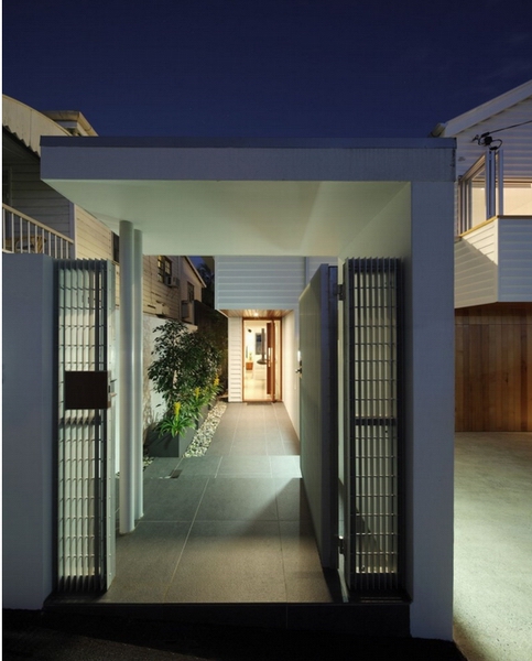 �Ĵ�����105VHouse