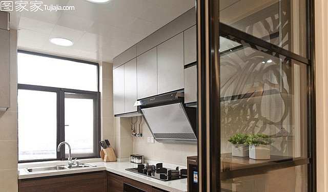 �F(xi��n)�����s�L(f��ng)�b������Ҿ�