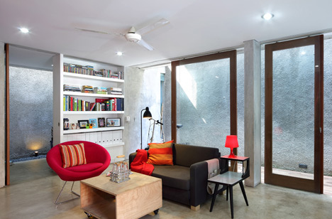 С���g���ǻ۶��С����Ԣ