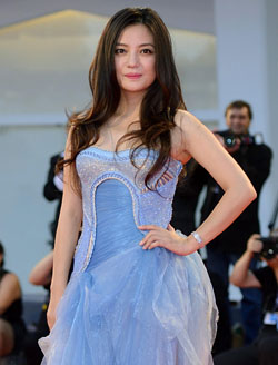 趙薇自嘲不會帶小孩 小燕子走紅感謝大眼睛