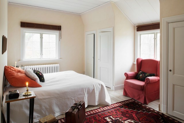 ���W�e������ɫ�ʲ͏N���g