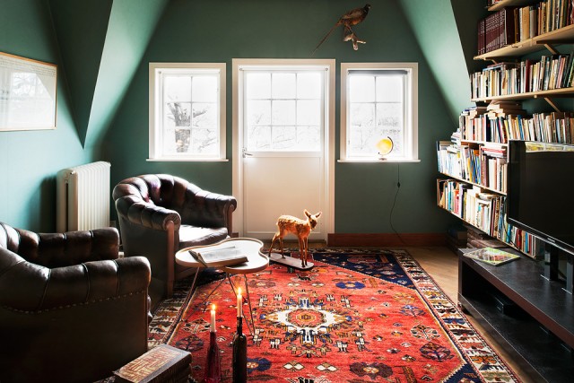 ���W�e������ɫ�ʲ͏N���g