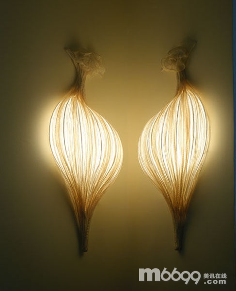 旋轉(zhuǎn)式燈具展現(xiàn)完美線條感