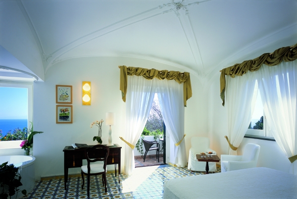 ��������R����ʥ��������{�Ƶ�