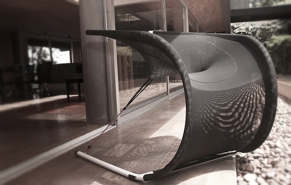 �H�߬F���е����e�Σ�Suzak