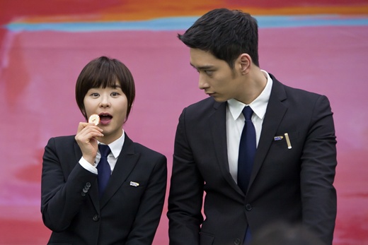 ��7������(w��)�T���޽����S�Nʢ��H��