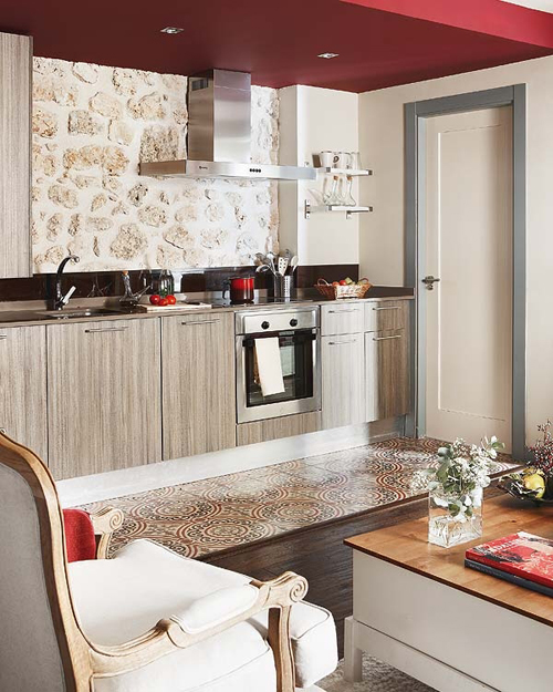 白紅搭配西班牙家庭式酒店