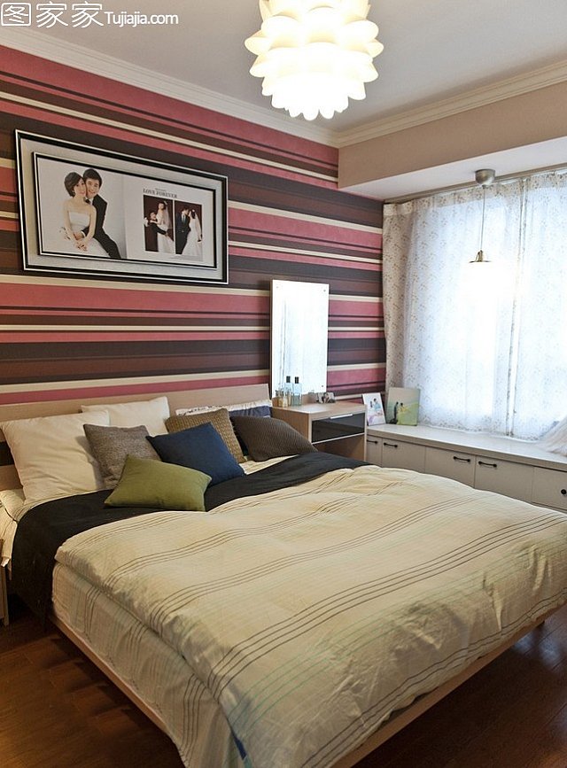 ���s�����ɾ�ɫ���S�Ӳ͏d