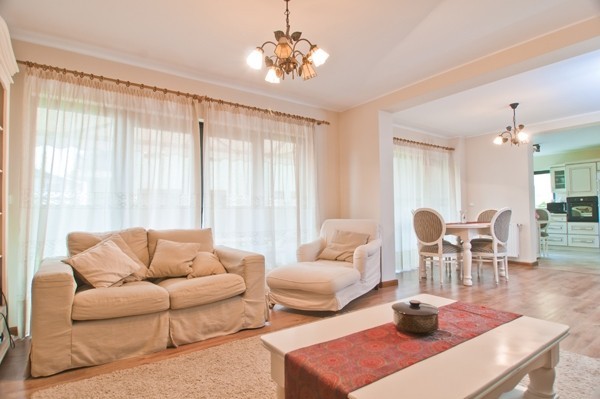 �_�R�၆��@�L��С����סլ