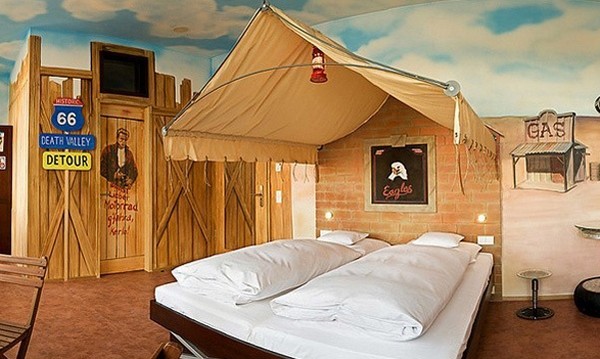 ��V8��܇�ۺ������}�Ƶ�