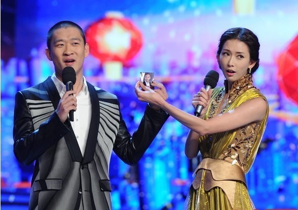 林志玲錄北京臺春晚與曹云金搭檔