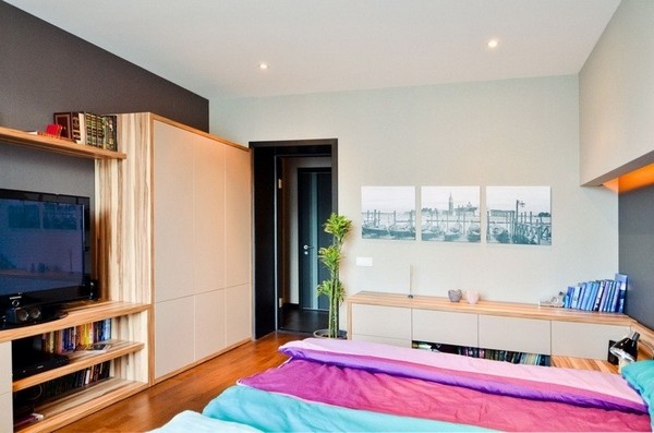 Kiev公寓:靈活運用色彩的時尚空間