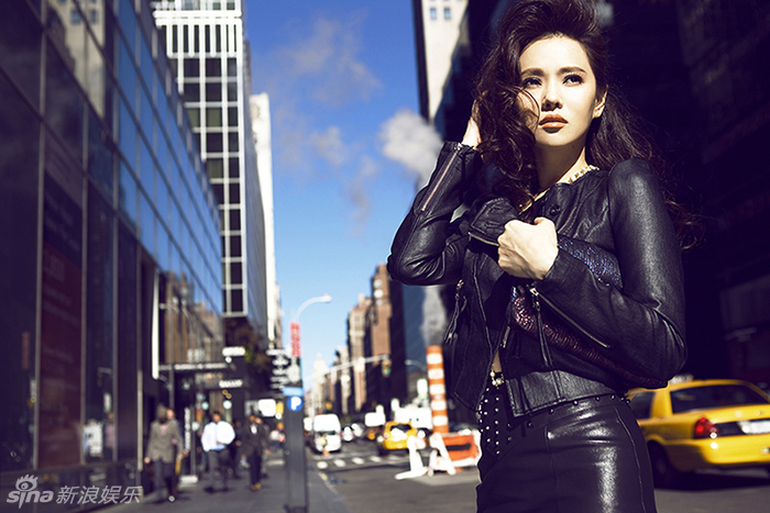 伊能靜硬派寫真新年傳遞正能量