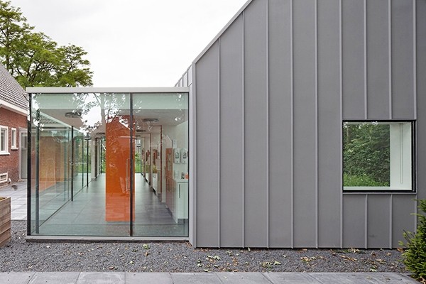 ���m���������\�������OӋ