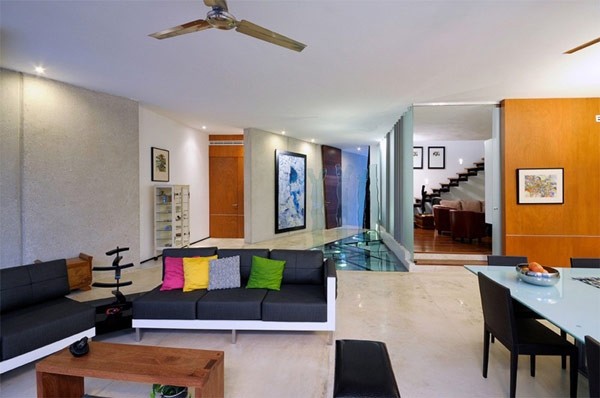 墨西哥樹林環(huán)繞中的優(yōu)雅住宅