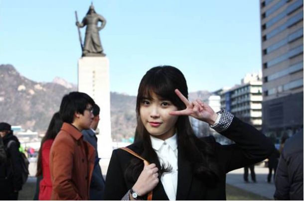 ���������ġ���IU��η��(y��n)��Ͷ���ɫ