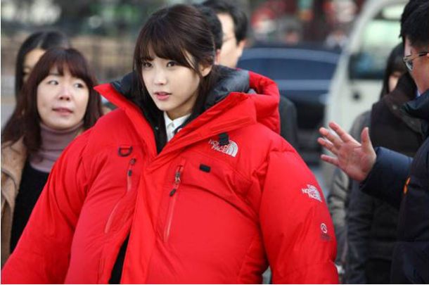 ���������ġ���IU��η��(y��n)��Ͷ���ɫ