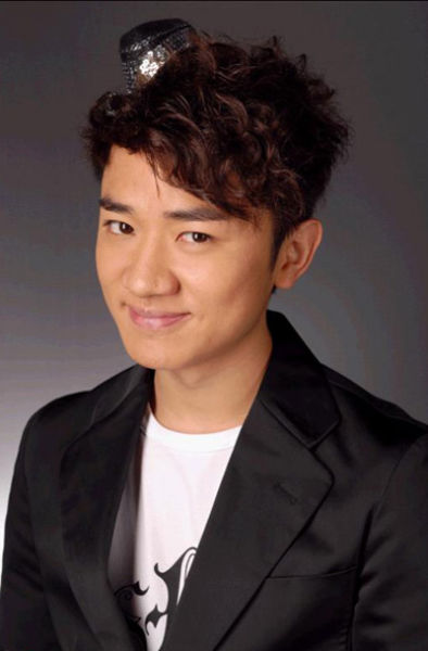 �����{(l��n)�c�L�l(f��)��ŮײĘ���x���J(r��n)�e(cu��)