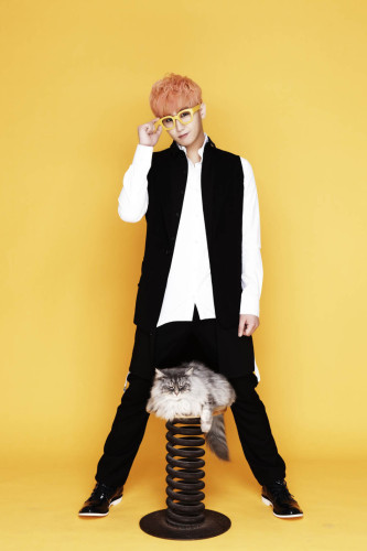 SS501許永生新碟宣傳照金發(fā)惹眼