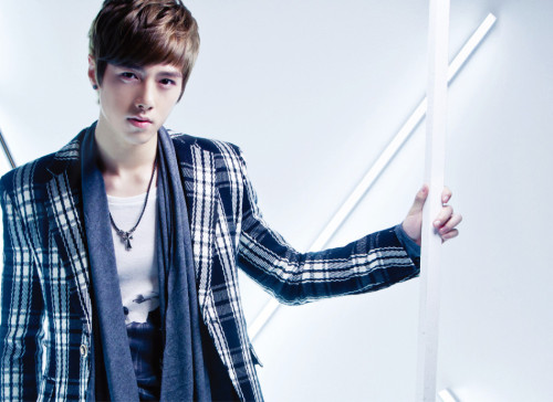 M4M韓國出道首單《sadness》MV曝光