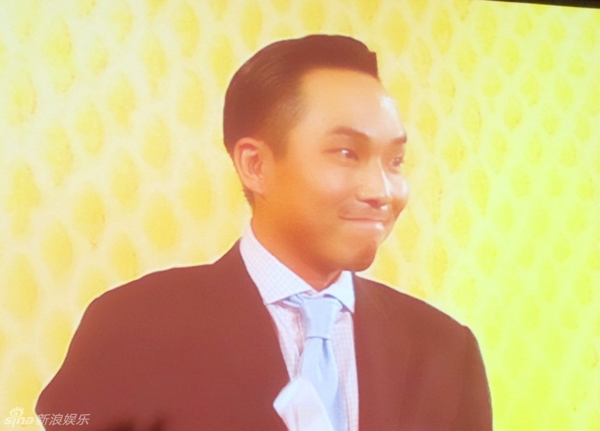 英皇春茗晚宴溫碧霞艷壓全場(chǎng)