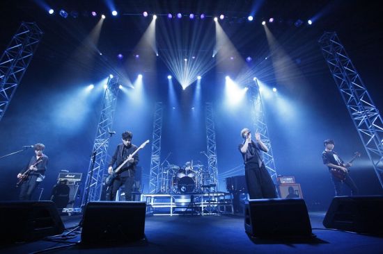 FTISLAND�|��Ҋ�����Ļ�����k�޵�Ѳ��