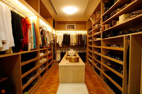 ɫ���A������������L��Ԣ