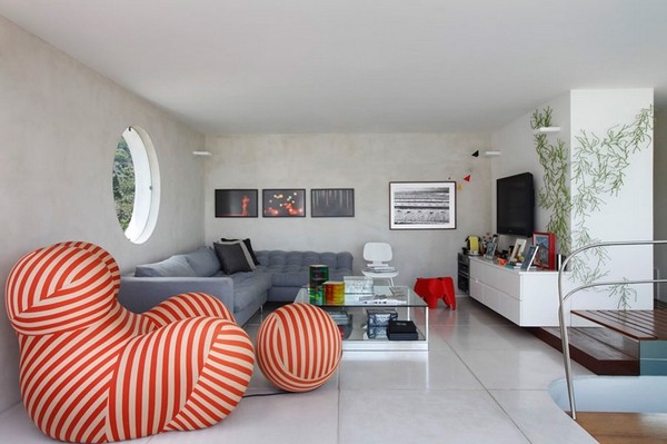 ɫ���A������������L��Ԣ