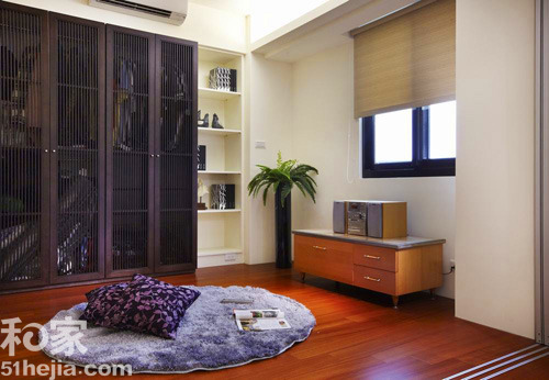 79ƽ���s��ɫ���ꐚg���Ҹ�