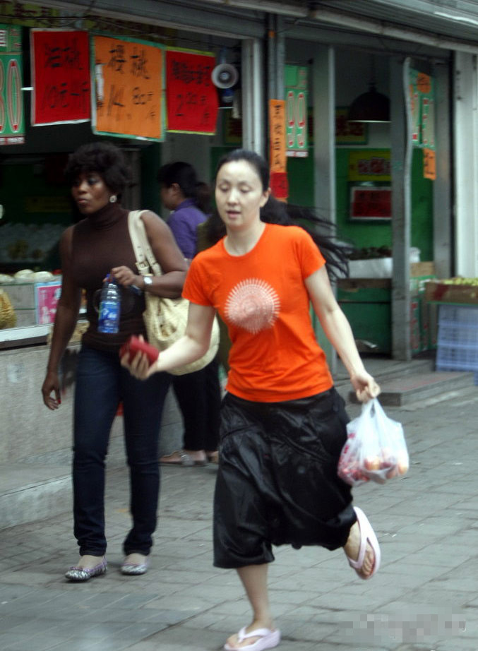 女星最新震撼素顏陶虹老態驚人