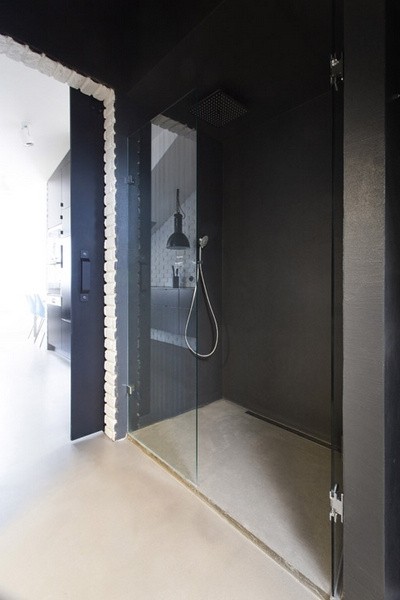 黑白簡(jiǎn)潔捷克現(xiàn)代公寓