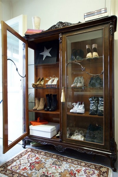 �R�^��׽���ҾӔzӰ��IvanaNiskota