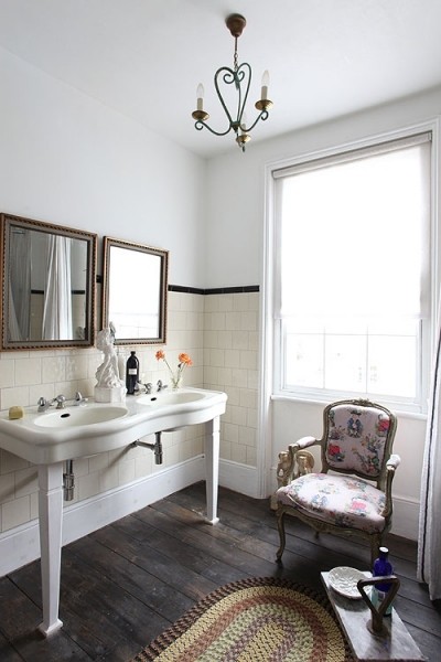 �����������ɫ�ʹ�Ԣ