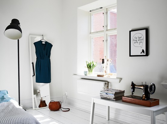 ���˵����y�{��ɫ�{���W�L��Ҿ�