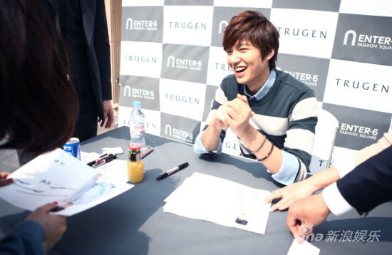 ����怷۽z������ꖹ�΢Ц�H������