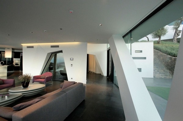 Hebil157�e�������к�߅�ĳ��F����լ