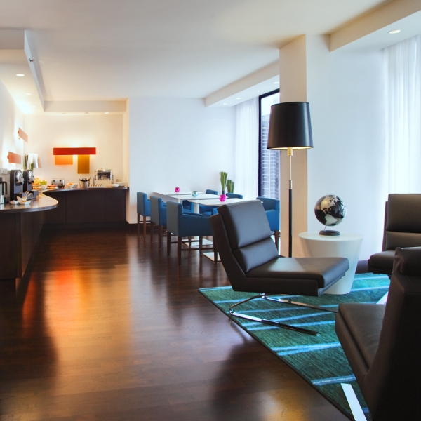 ֥�Ӹ�RadissonBluAqua�Ƶ�