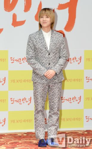 �����ĸ�e��������w�^չ�ɐ�����